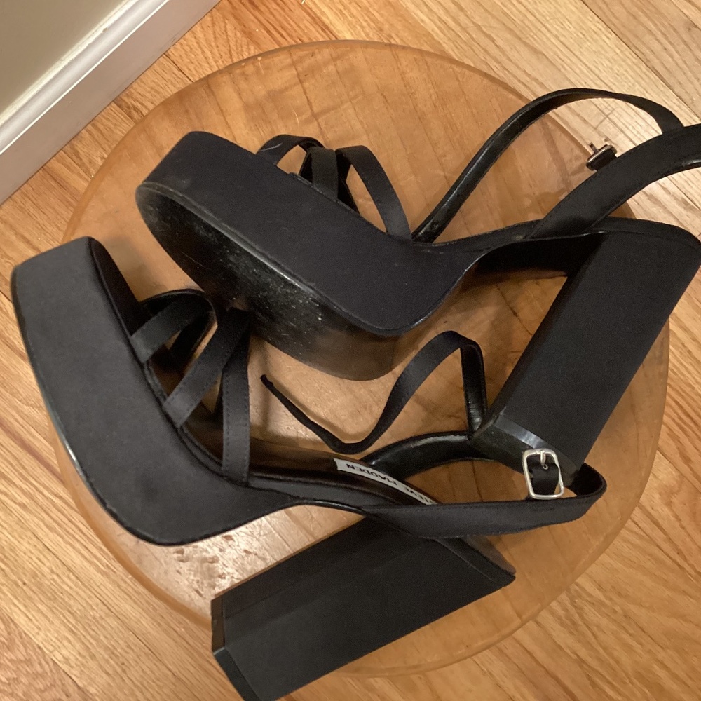 Steve Madden Black Platform Shoes